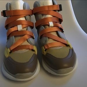 Chloe Sonnie Hightop Sneakers